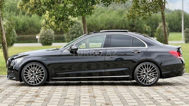Mercedes C 300 4MATIC 2016, 225,000 km - 2.0 l - Bakı