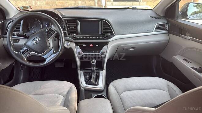 Hyundai Elantra 2018, 227,000 km - 2.0 l - Tovuz