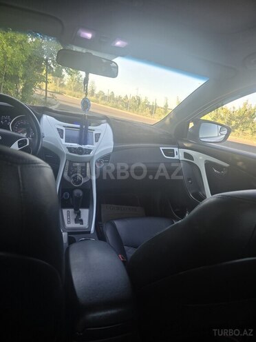 Hyundai Elantra 2013, 174,000 km - 1.6 l - Naxçıvan