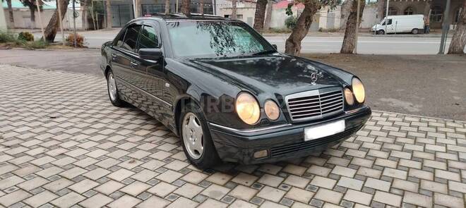 Mercedes E 230 1998, 42,500 km - 2.3 л - Bakı