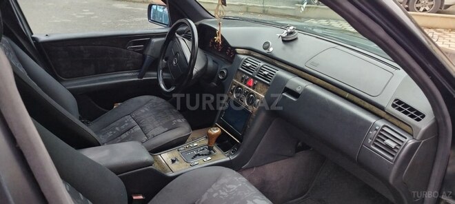Mercedes E 230 1998, 42,500 km - 2.3 л - Bakı