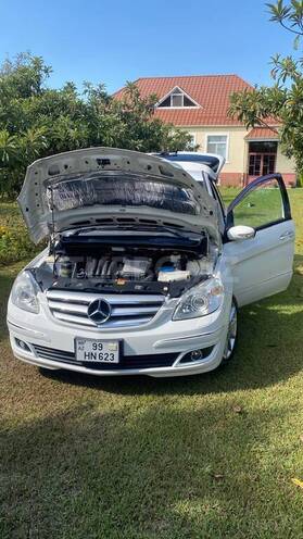 Mercedes B 170 2006, 190,672 km - 1.7 л - Zaqatala