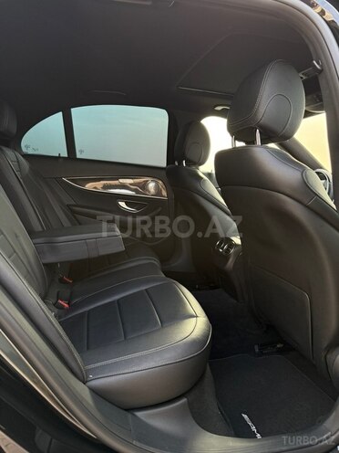 Mercedes E 220 d 2017, 215,000 km - 2.0 l - Bakı