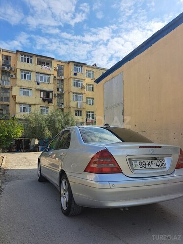 Mercedes C 230 2001, 272,000 km - 1.8 л - Sumqayıt