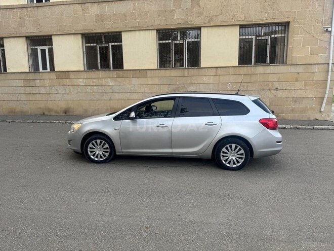 Opel Astra 2011, 286,900 km - 1.3 l - Bakı