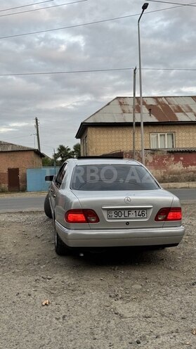 Mercedes E 220 1997, 800,000 km - 2.2 l - Bakı