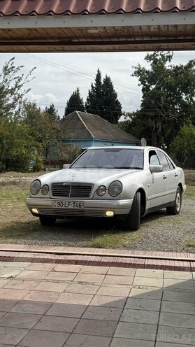 Mercedes E 220 1997, 800,000 km - 2.2 l - Bakı