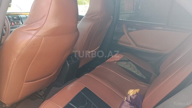Mercedes E 220 2000, 511,086 km - 2.2 л - Balakən