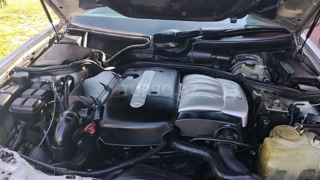 Mercedes E 220 2000, 511,086 km - 2.2 л - Balakən