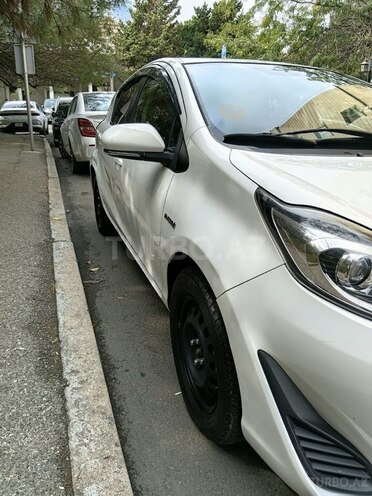 Toyota Aqua 2019, 190,000 km - 1.5 l - Bakı