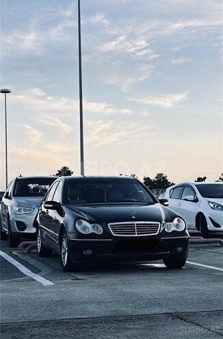 Mercedes C 230 2004, 330,000 km - 1.8 l - Bakı
