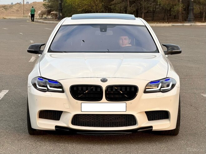 BMW 528 2016, 94,700 km - 2.0 l - Gəncə