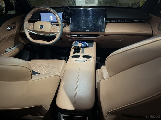 Changan  2025, 22,000 km - 1.5 l - Bakı