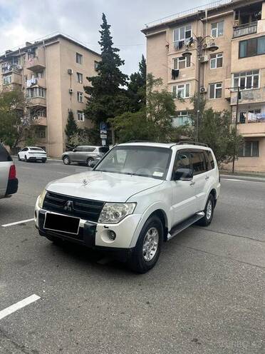 Mitsubishi Pajero 2007, 430,000 km - 3.0 l - Bakı