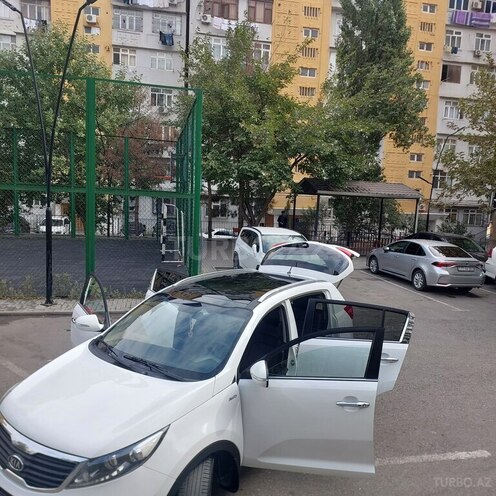 Kia Sportage 2011, 176,371 km - 2.4 l - Bakı