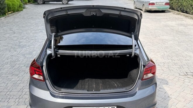 Hyundai Elantra 2019, 112,500 km - 2.0 l - Bakı