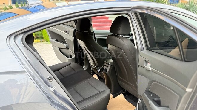 Hyundai Elantra 2019, 112,500 km - 2.0 l - Bakı