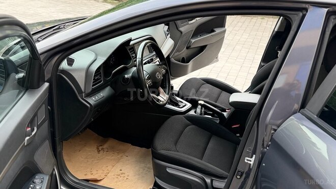 Hyundai Elantra 2019, 112,500 km - 2.0 l - Bakı