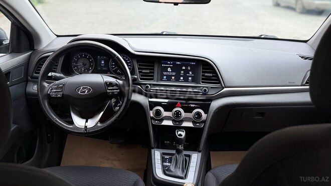 Hyundai Elantra 2019, 112,500 km - 2.0 l - Bakı
