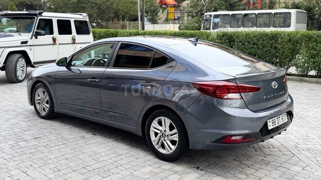 Hyundai Elantra 2019, 112,500 km - 2.0 l - Bakı