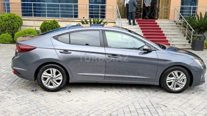 Hyundai Elantra 2019, 112,500 km - 2.0 l - Bakı