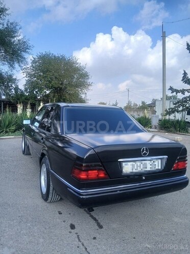 Mercedes 200 E 1992, 369,078 km - 2.0 l - Şirvan