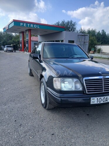 Mercedes 200 E 1992, 369,078 km - 2.0 l - Şirvan