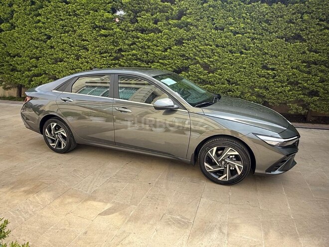 Hyundai Elantra 2025, 33,000 km - 1.6 l - Bakı