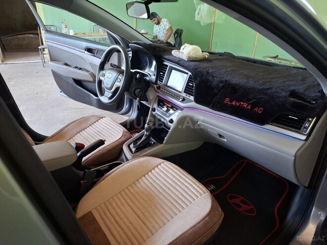 Hyundai Elantra 2016, 184,045 km - 1.6 l - Ağcabədi