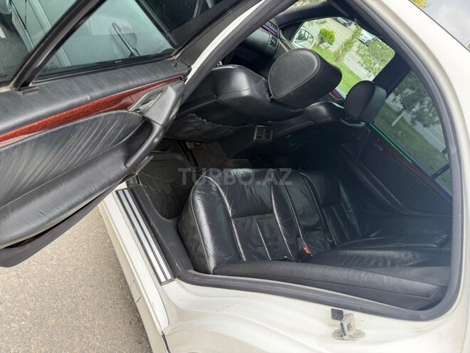Mercedes E 220 1995, 500,000 km - 2.2 l - Quba