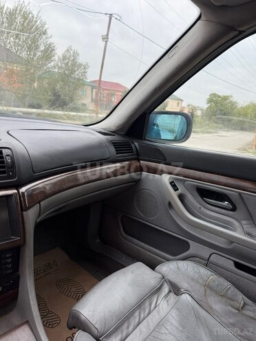 BMW 735 1998, 440,000 km - 3.5 l - Bakı