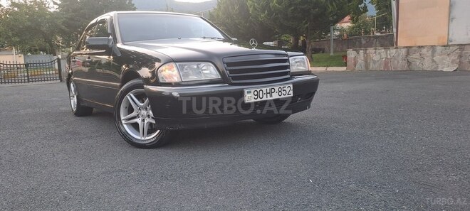 Mercedes C 230 2000, 418,429 km - 2.3 л - Zaqatala