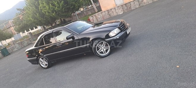 Mercedes C 230 2000, 418,429 km - 2.3 л - Zaqatala