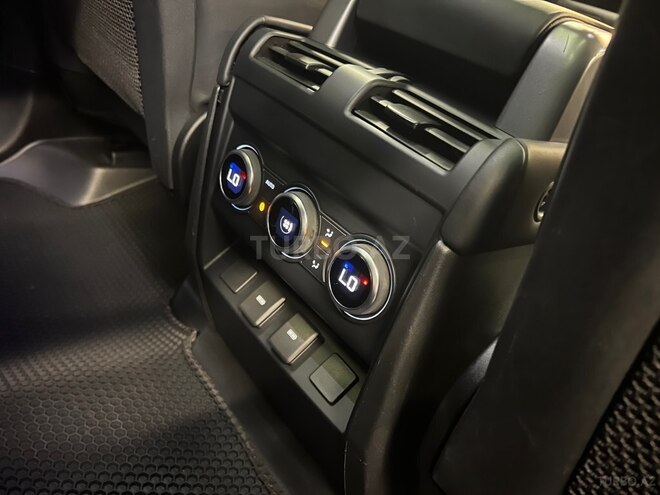 Land Rover Defender 2023, 56,000 km - 3.0 л - Bakı