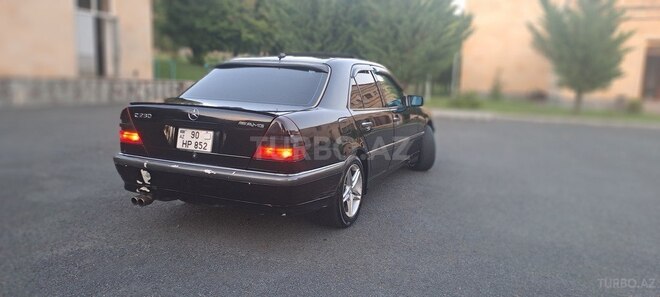 Mercedes C 230 2000, 418,429 km - 2.3 л - Zaqatala