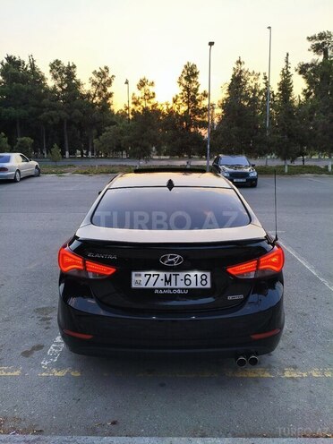 Hyundai Elantra 2015, 273,588 km - 1.8 l - Şirvan