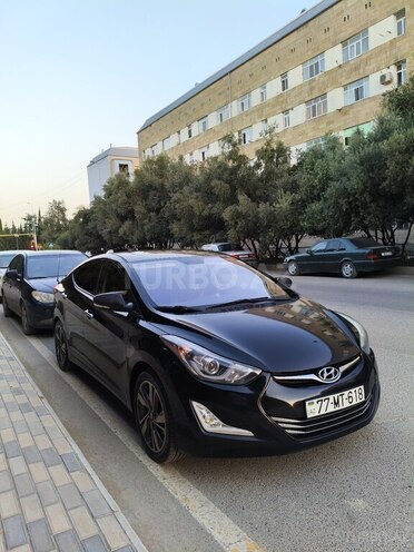 Hyundai Elantra 2015, 273,588 km - 1.8 l - Şirvan