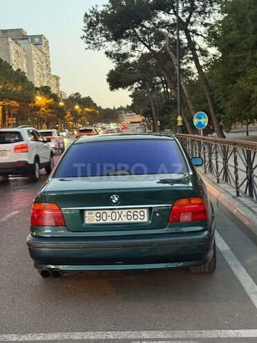 BMW 528 1998, 165,000 km - 2.8 l - Bakı
