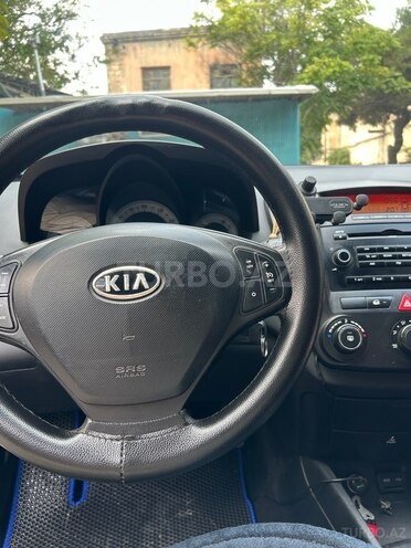 Kia  2009, 400,000 km - 1.6 l - Bakı