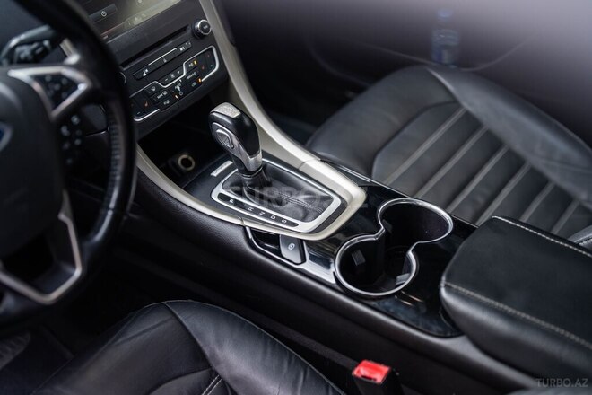 Ford Fusion (North America) 2016, 267,000 km - 2.0 l - Bakı