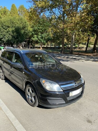 Opel Astra 2006, 255,000 km - 1.6 l - Mingəçevir