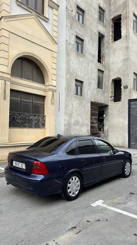 Opel Vectra 2000, 305,000 km - 1.6 l - Bakı