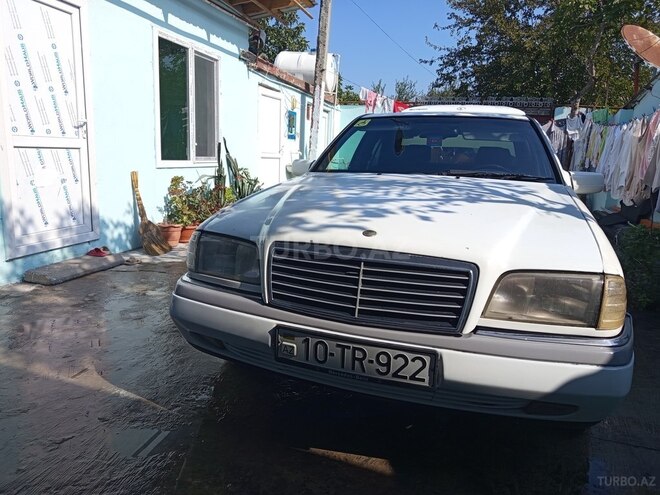 Mercedes C 250 1995, 880,000 km - 2.5 л - Beyləqan