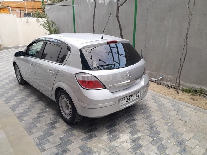 Opel Astra 2004, 348,000 km - 1.4 l - Bakı