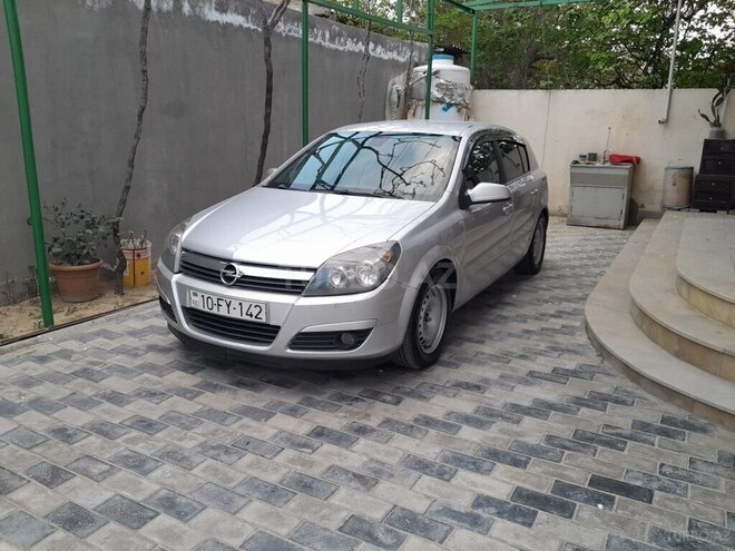 Opel Astra 2004, 348,000 km - 1.4 l - Bakı