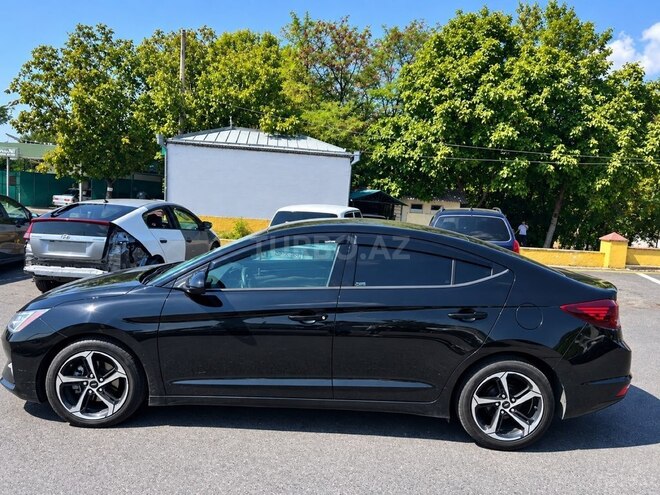 Hyundai Elantra 2019, 210,000 km - 2.0 l - Zaqatala