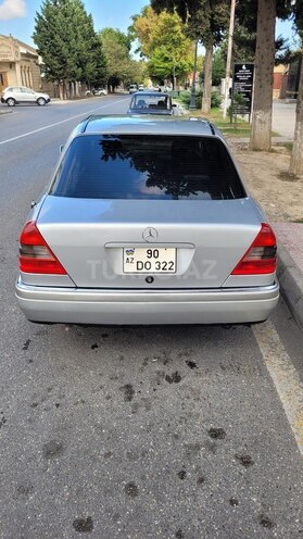Mercedes C 200 1995, 320,000 km - 2.0 l - Xaçmaz