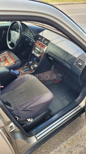 Mercedes C 200 1995, 320,000 km - 2.0 l - Xaçmaz
