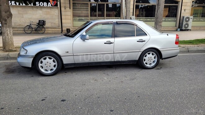 Mercedes C 200 1995, 320,000 km - 2.0 l - Xaçmaz