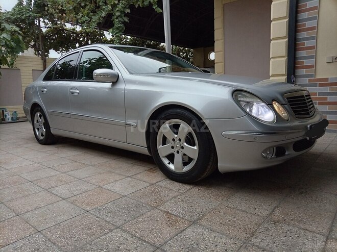 Mercedes E 320 2002, 290,000 km - 3.2 l - Bakı